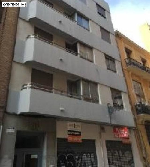 Se vende piso en el bot&agrave;nic