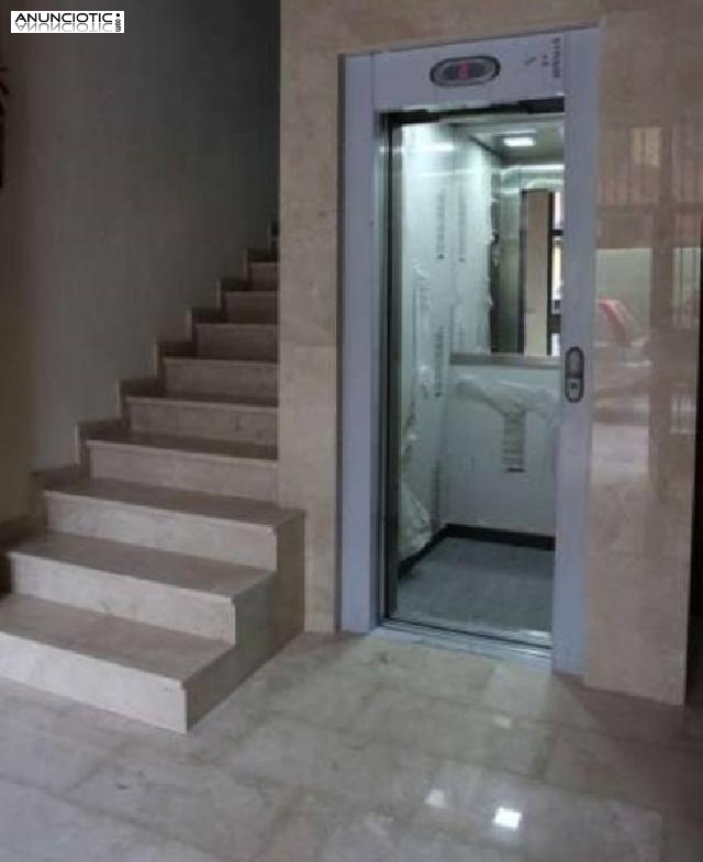 Se vende piso reformado en el bot&agrave;nic