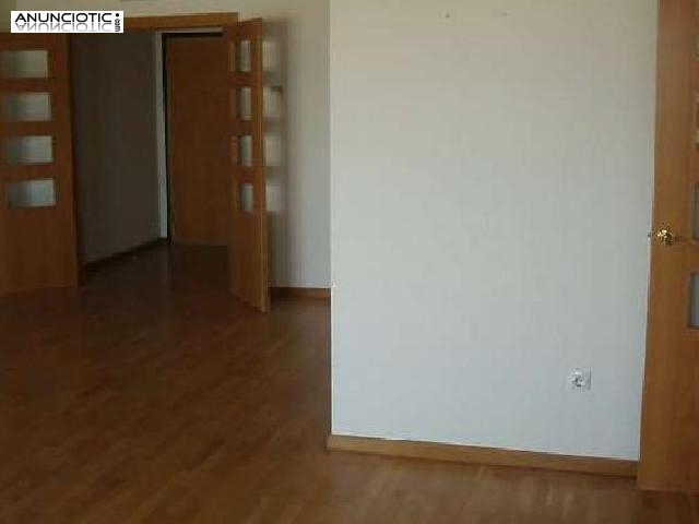 se alquila 14&ordm; piso con ascensor muy luminoso