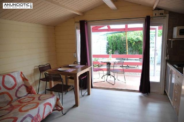 Casita de madera peque&ntilde;a para dos personas