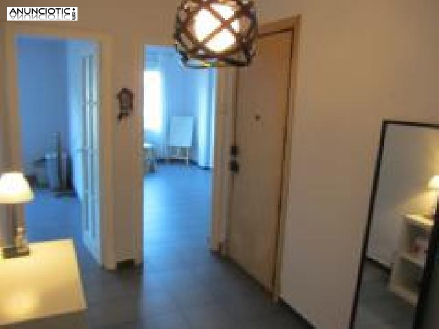 Se alquila 6&ordm; piso con ascensor muy luminoso 