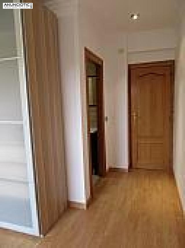 Estupendo piso reformado vac&iacute;o
