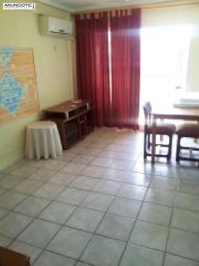 Apartamento econ&oacute;mico bien situado