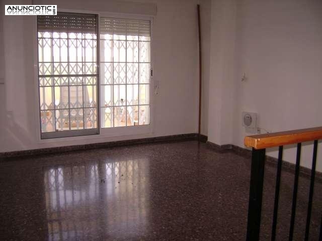 Atico d&uacute;plex con excelentes calidades