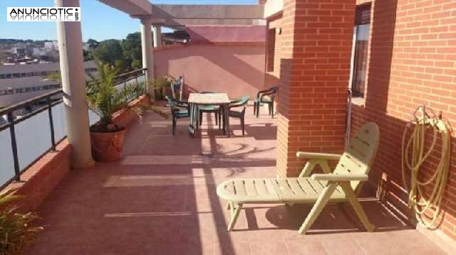 Atico en b&eacute;tera de 103 m2