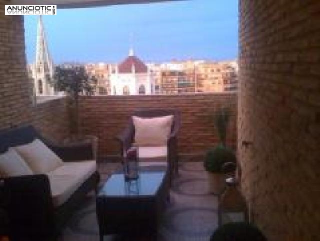 Se alquila &aacute;tico coqueto