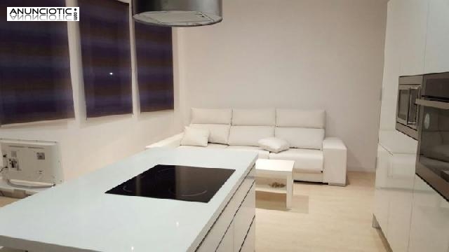 Atico en gran v&iacute;a de 80 m2