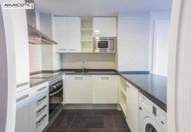 Piso con piscina en el bot&agrave;nic de 60 m2