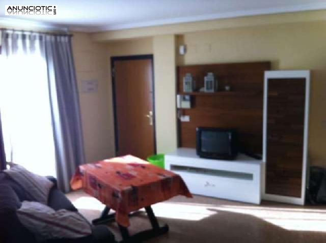 Alquilo &aacute;tico loft terraza grande