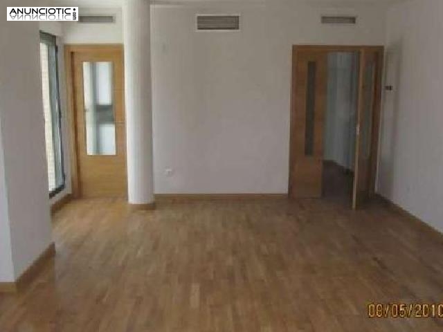 Atico de 109 m en b&eacute;tera por 675 ?