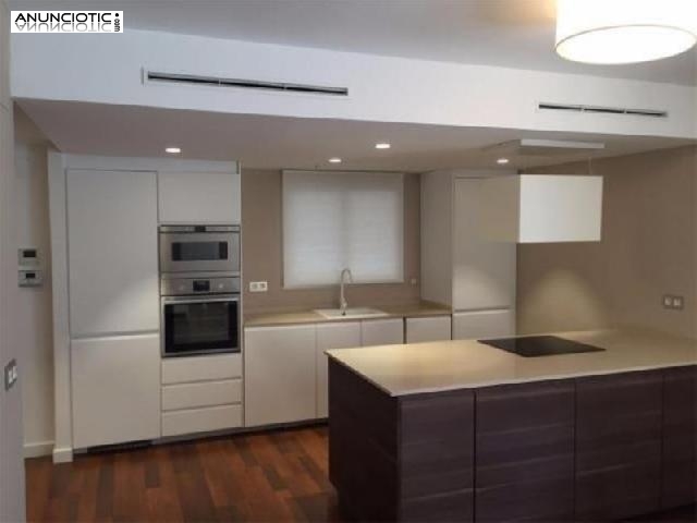 Piso en de ciril amor&oacute;s por 900 ?