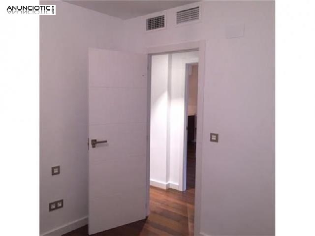 Piso en de ciril amor&oacute;s por 900 ?