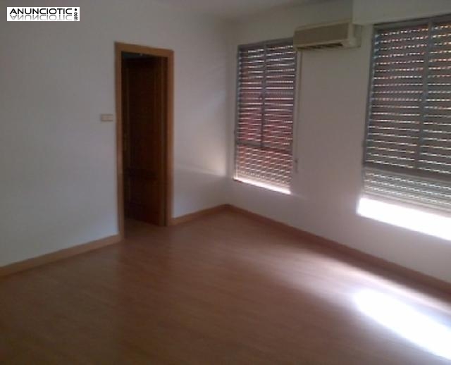 Piso en alquiler reformado en b&eacute;tera