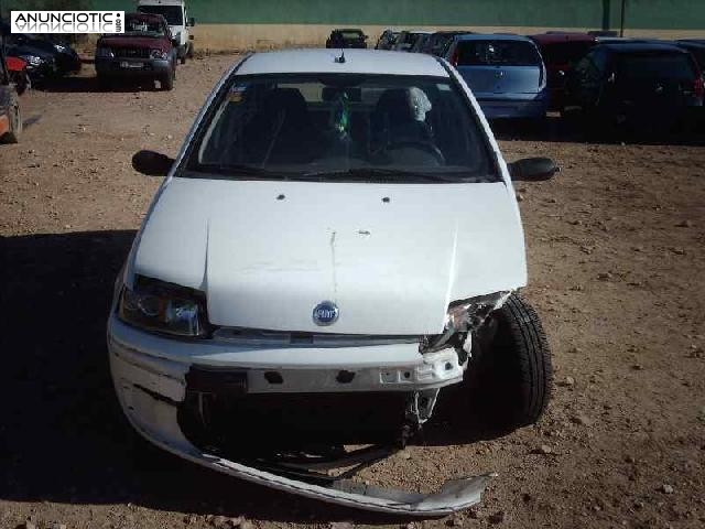 Despiece 8326 fiat punto berlina (188)