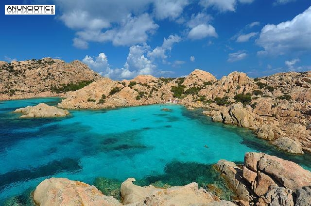 Alquilo apartamentos para vacaciones en la isla de Cerde&ntilde;a, Italia.